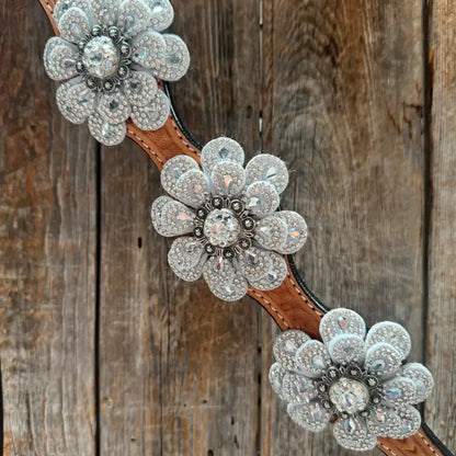 Light Oil Basketweave Tear Drop Flower Clear One Ear Tack Set