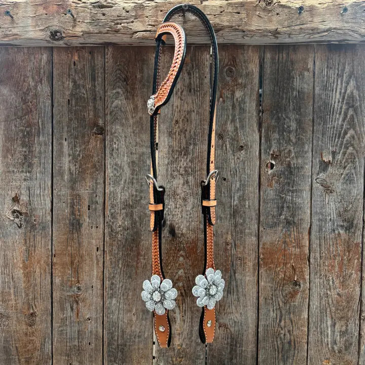 Light Oil Basketweave Tear Drop Flower Clear One Ear Tack Set