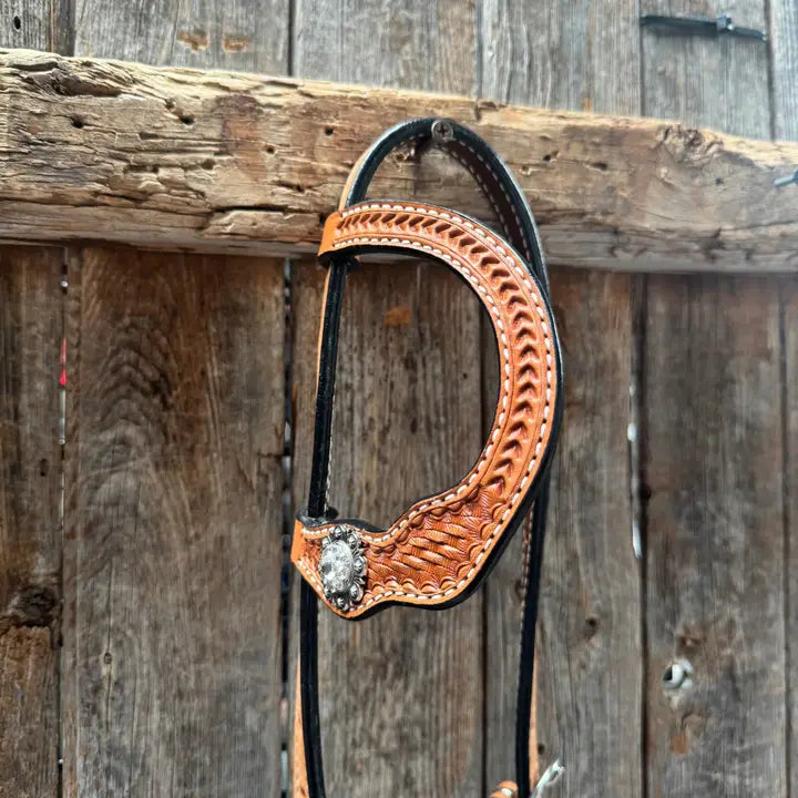 Light Oil Basketweave Tear Drop Flower Clear One Ear Tack Set