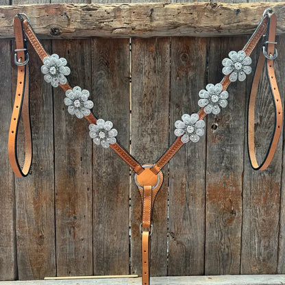 Light Oil Basketweave Tear Drop Flower Clear One Ear Tack Set